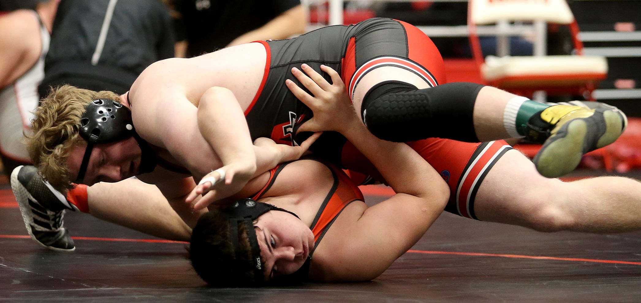 020219-qct-spt-sect-wrestling-005